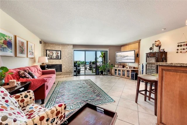 3811 E Livingston Drive #1 photo 4