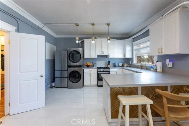 800 Pacific Avenue #305, Long Beach