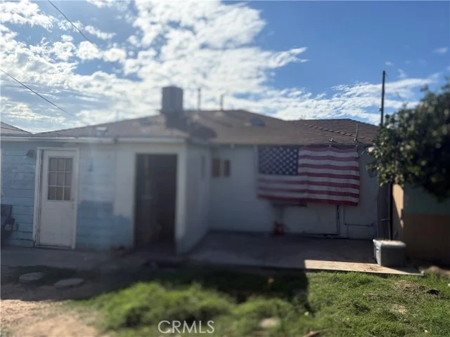 529 E 224th Street photo 2