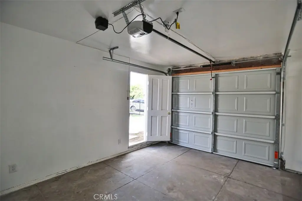 2154 E. 14th St Long Beach CA 90804 27 2154 E. 14th St Long Beach CA 90804