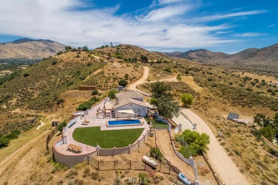9175 Yucca Hills Agua Dulce CA 91390 70 9175 Yucca Hills Agua Dulce CA 91390