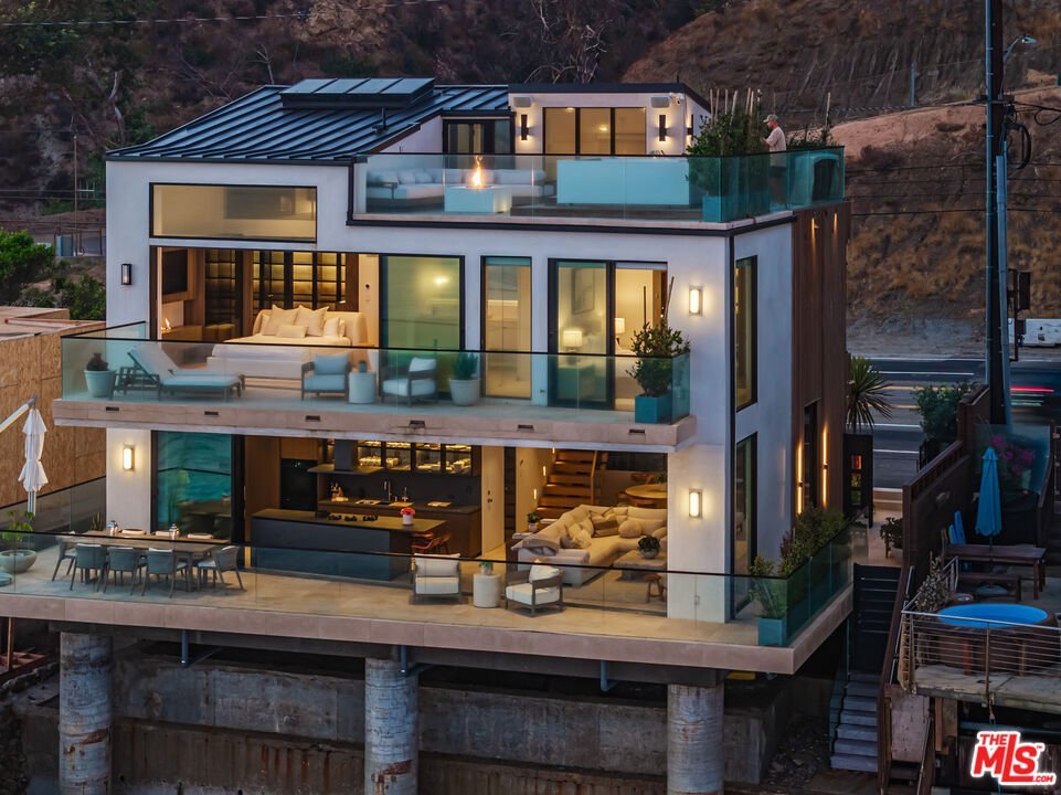 18954 Pacific Coast Highway Malibu CA 90265 36 18954 Pacific Coast Highway Malibu CA 90265