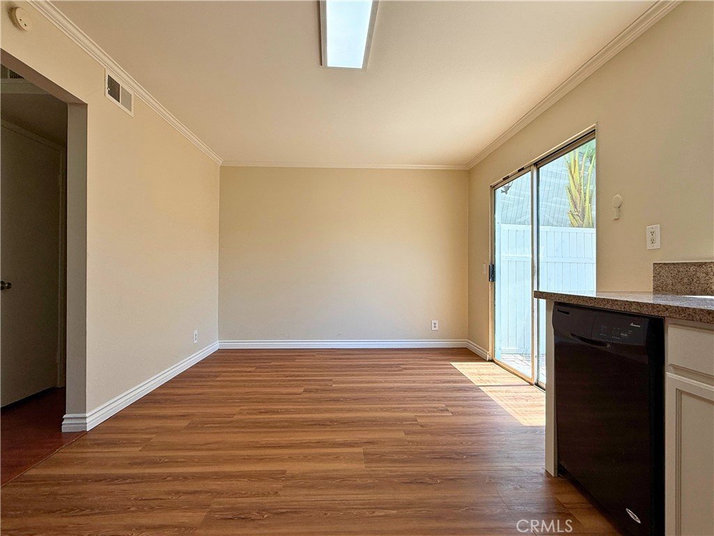 6511 Wystone Avenue 4 Reseda CA 91335 39 6511 Wystone Avenue 4 Reseda CA 91335