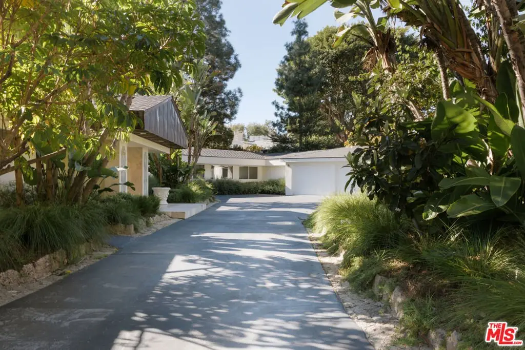 1177 Loma Linda Drive Beverly Hills CA 90210 24 1177 Loma Linda Drive Beverly Hills CA 90210