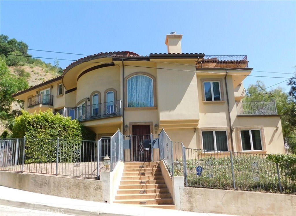 9706 Hensal Road Beverly Hills CA 90210 1 9706 Hensal Road Beverly Hills CA 90210