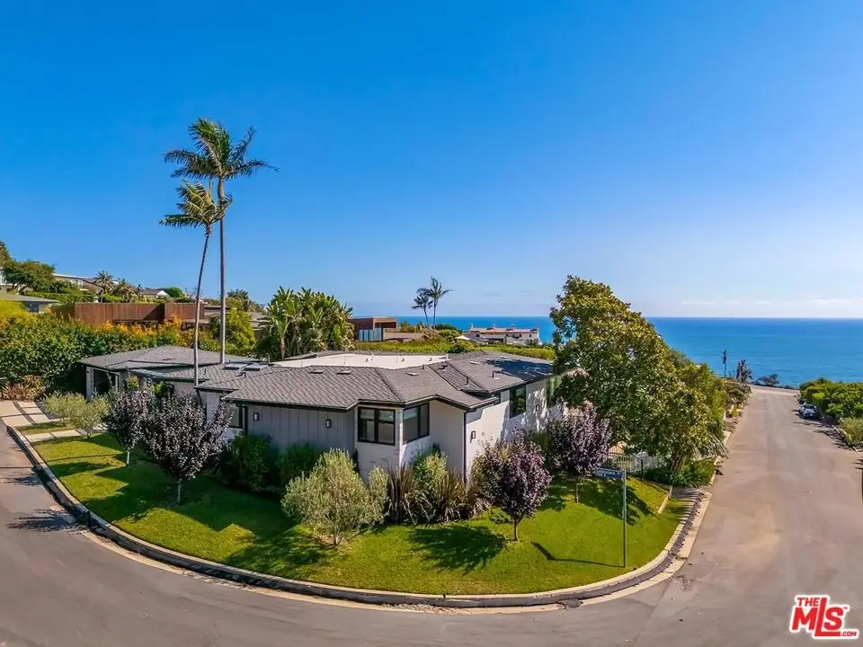 17810 Sabbiadoro Way Pacific Palisades CA 90272 35 17810 Sabbiadoro Way Pacific Palisades CA 90272