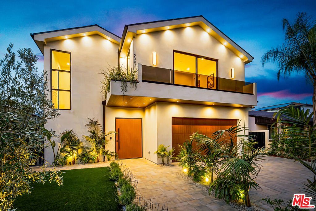 12307 Collins Street Valley Village CA 91607 74 12307 Collins Street Valley Village CA 91607