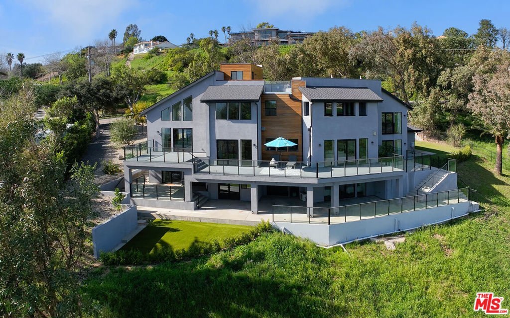 4756 Latigo Canyon Road Malibu CA 90265 40 4756 Latigo Canyon Road Malibu CA 90265