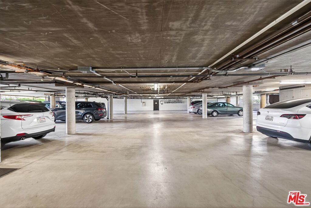 4822 Van Noord Avenue 6 Sherman Oaks CA 91423 31 4822 Van Noord Avenue 6 Sherman Oaks CA 91423