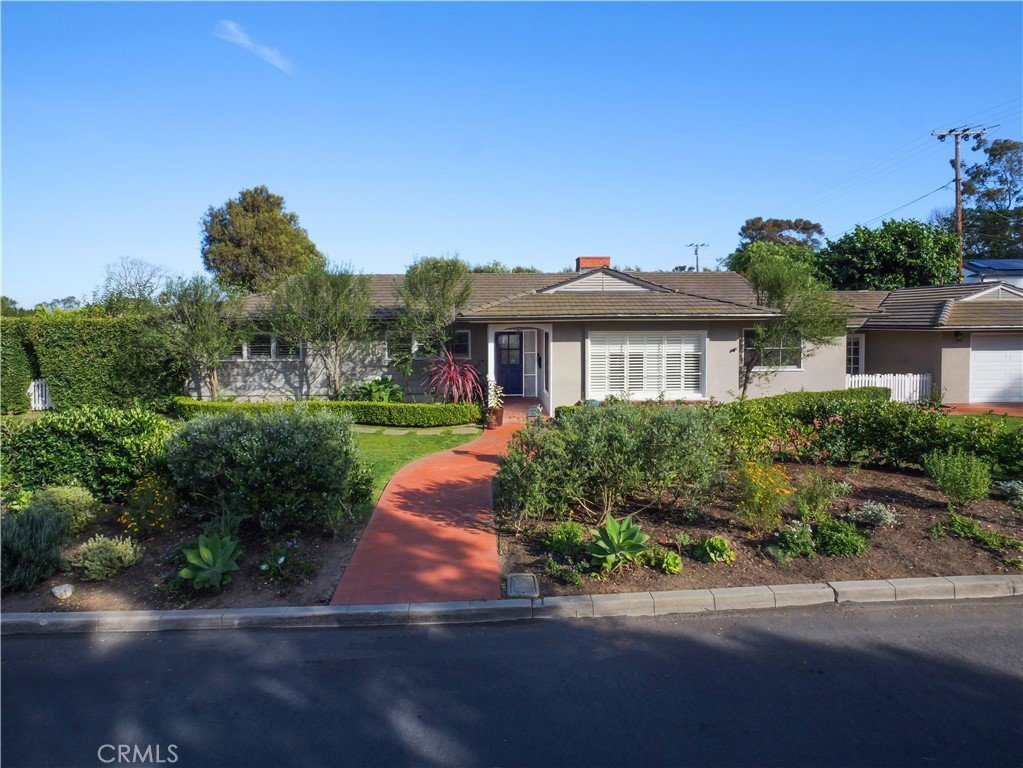 300 Via Alcance Palos Verdes Estates CA 90274 23 300 Via Alcance Palos Verdes Estates CA 90274