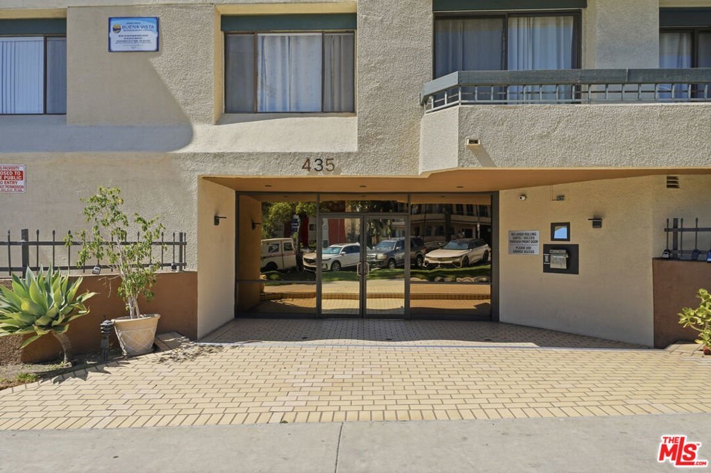 435 S La Fayette Park Place 219 Los Angeles CA 90057 34 435 S La Fayette Park Place 219 Los Angeles CA 90057
