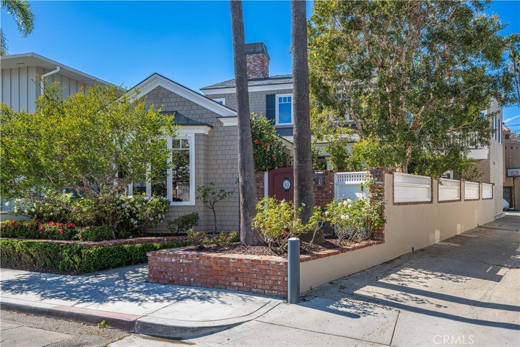 33 Palermo Walk Long Beach CA 90803 48 33 Palermo Walk Long Beach CA 90803