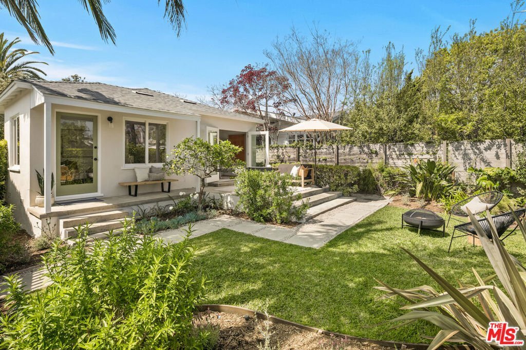 2477 Walnut Avenue Venice CA 90291 34 2477 Walnut Avenue Venice CA 90291