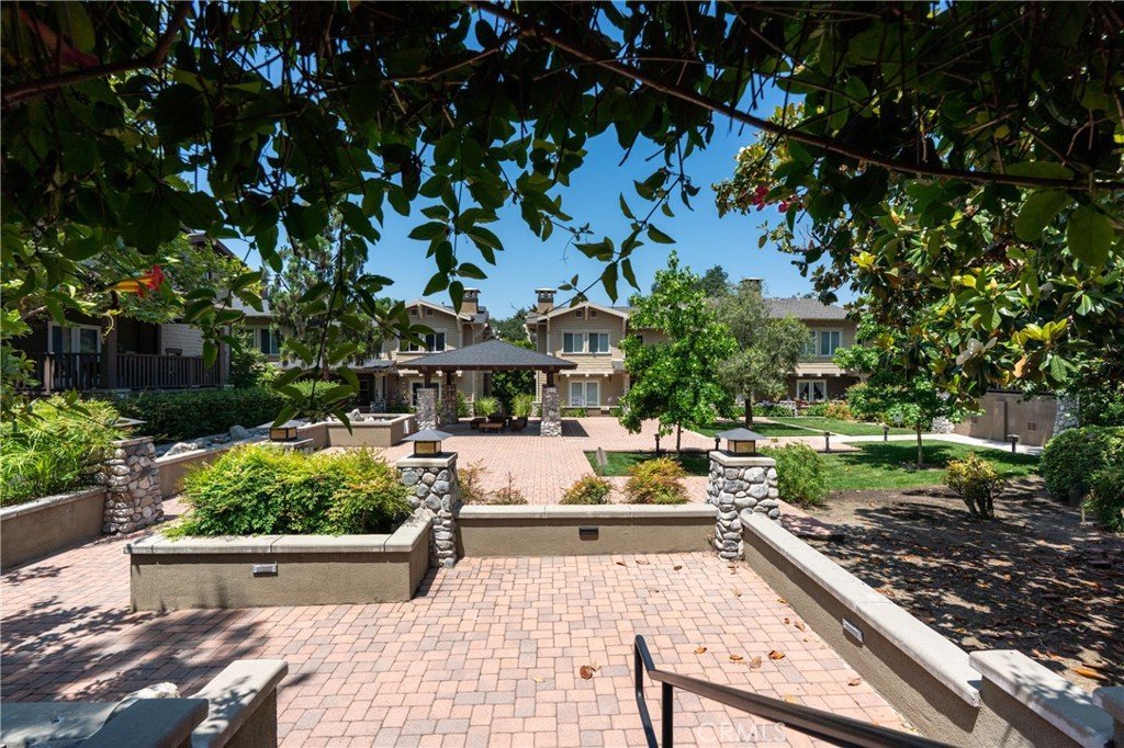 1709 N Fair Oaks Avenue 118 Pasadena CA 91103 42 1709 N Fair Oaks Avenue 118 Pasadena CA 91103
