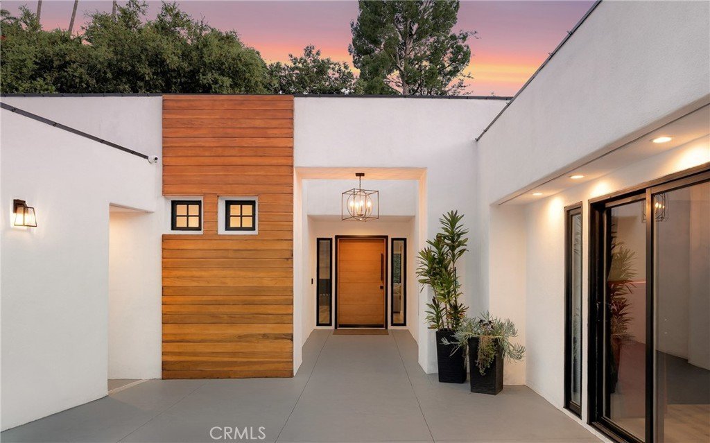 16688 Oldham Street Encino CA 91436 30 16688 Oldham Street Encino CA 91436