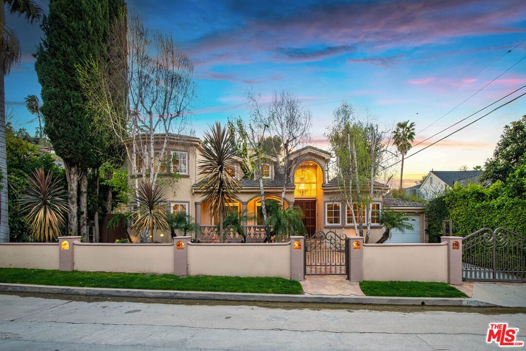 4063 Benedict Canyon Drive Sherman Oaks CA 91423 61 4063 Benedict Canyon Drive Sherman Oaks CA 91423
