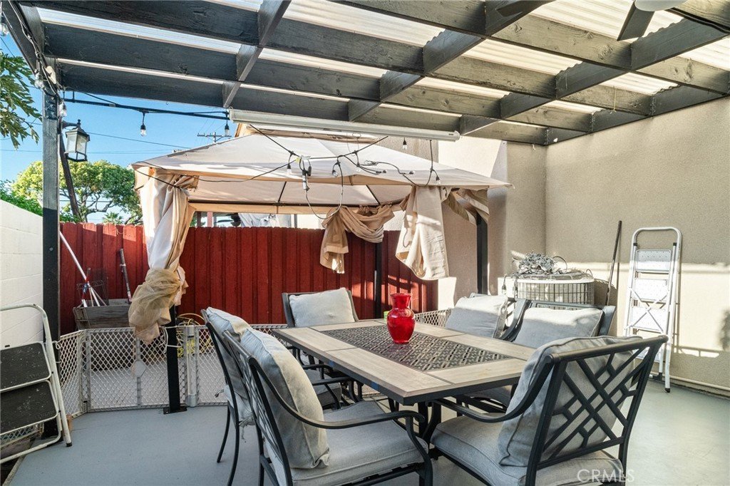 947 Via Camino 11 Wilmington CA 90744 22 947 Via Camino 11 Wilmington CA 90744