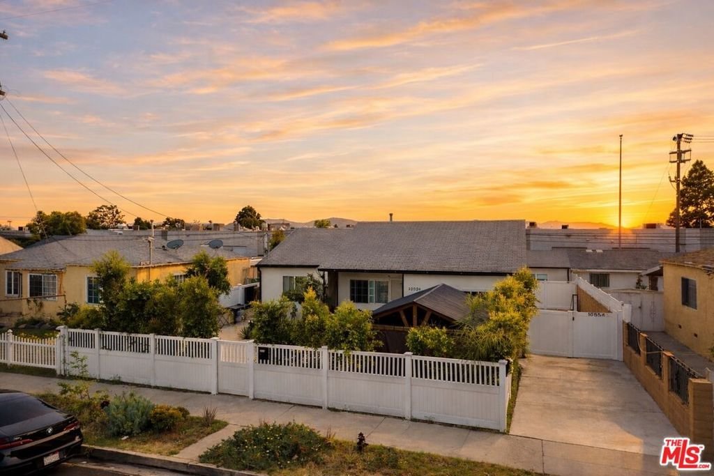 10554 Lanark Street Sun Valley CA 91352 22 10554 Lanark Street Sun Valley CA 91352