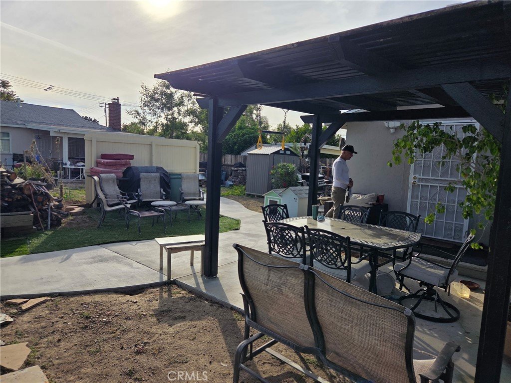 25074 Walnut Newhall CA 91321 6 25074 Walnut Newhall CA 91321