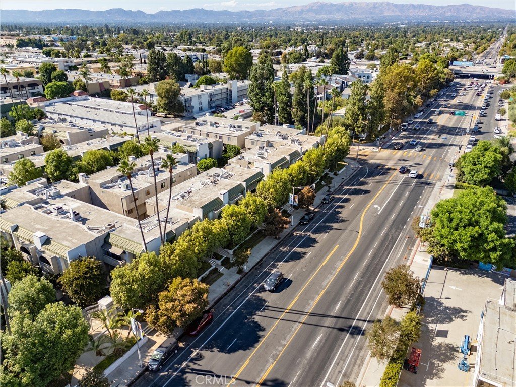 5335 White Oak Avenue A Encino CA 91316 35 5335 White Oak Avenue A Encino CA 91316