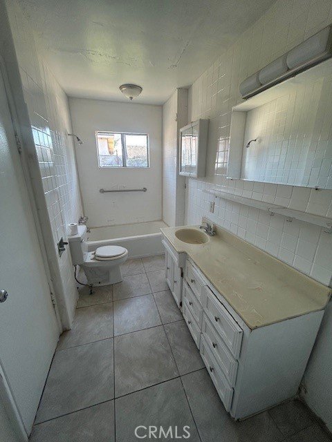 156 W 84th Los Angeles CA 90003 10 156 W 84th Los Angeles CA 90003