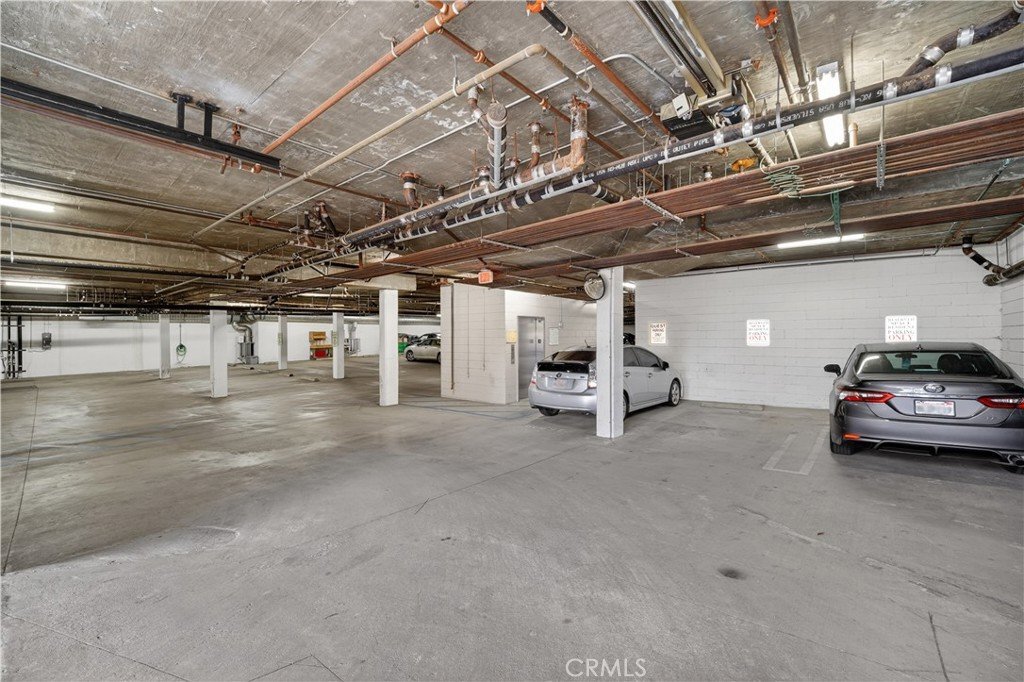 1444 S Point View Street PH 307 Los Angeles CA 90035 17 1444 S Point View Street PH 307 Los Angeles CA 90035