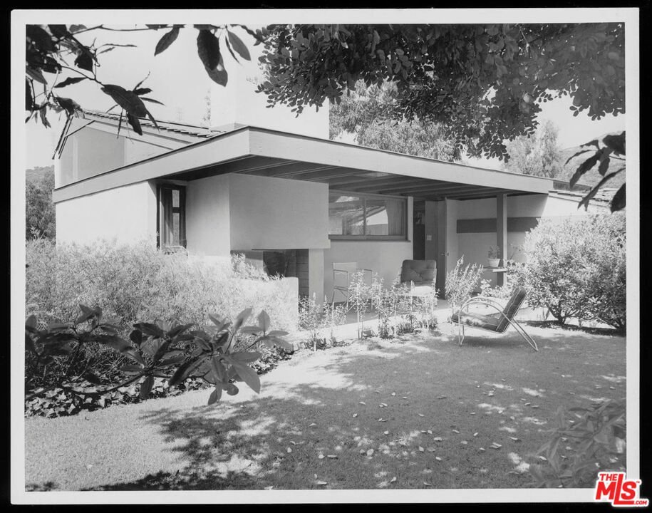 2764 Outpost Drive Los Angeles CA 90068 42 2764 Outpost Drive Los Angeles CA 90068
