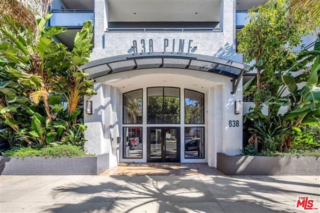 838 Pine Avenue 506 Long Beach CA 90813 28 838 Pine Avenue 506 Long Beach CA 90813