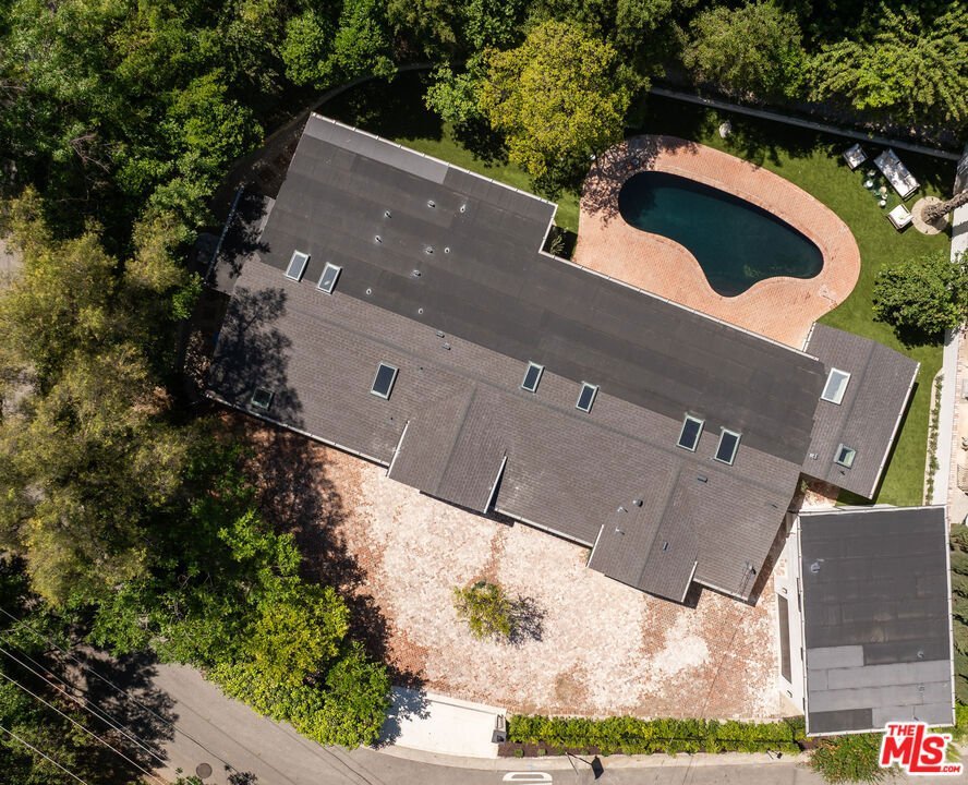 18001 Boris Drive Encino CA 91316 36 18001 Boris Drive Encino CA 91316