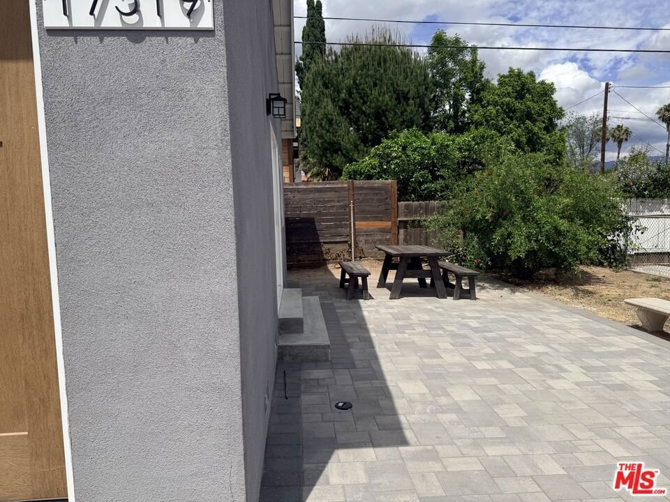 17317 Los Alimos Street Granada Hills CA 91344 26 17317 Los Alimos Street Granada Hills CA 91344