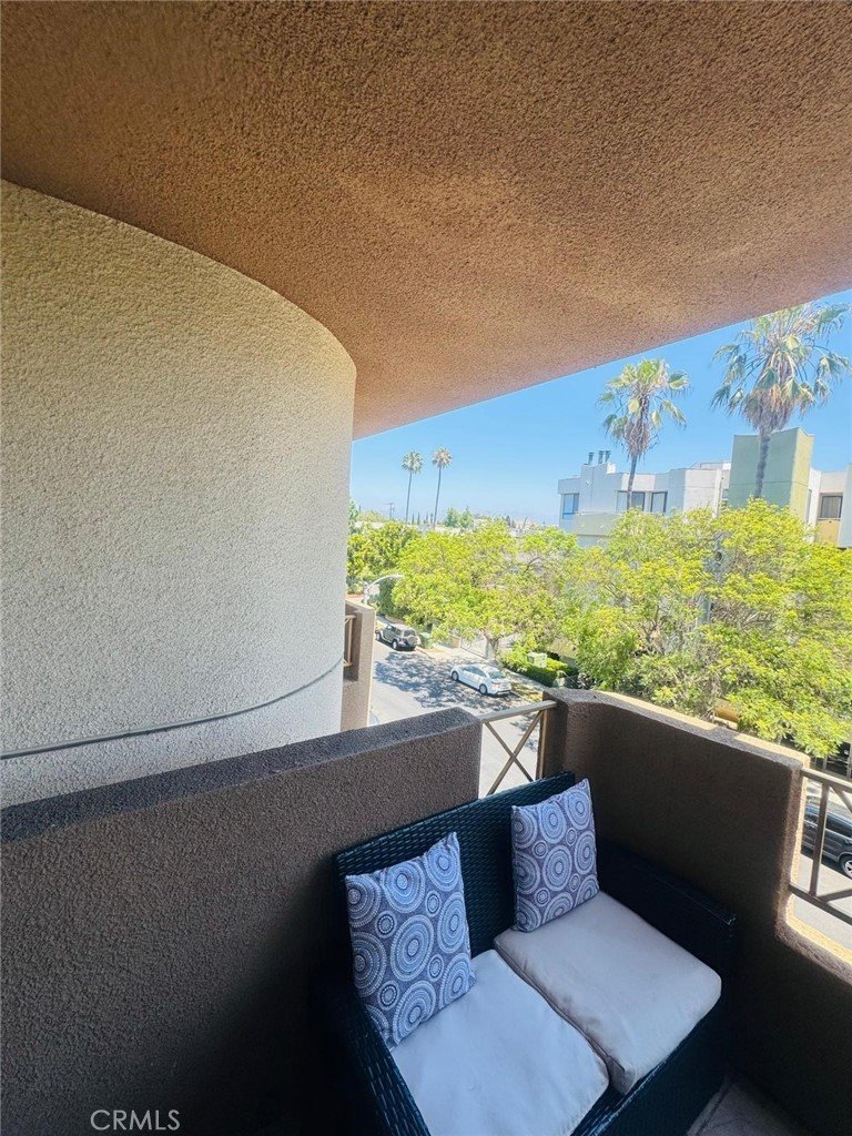 333 Westminster Avenue 304 Los Angeles CA 90020 15 333 Westminster Avenue 304 Los Angeles CA 90020