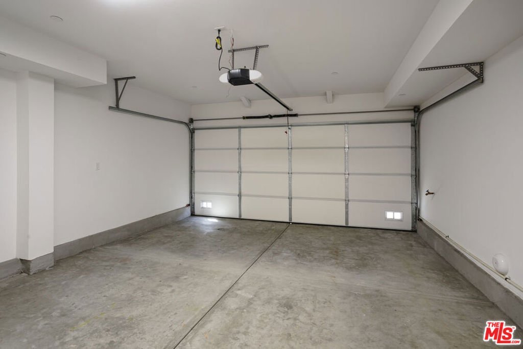 11216 W Victory Boulevard 5 North Hollywood CA 91606 23 11216 W Victory Boulevard 5 North Hollywood CA 91606