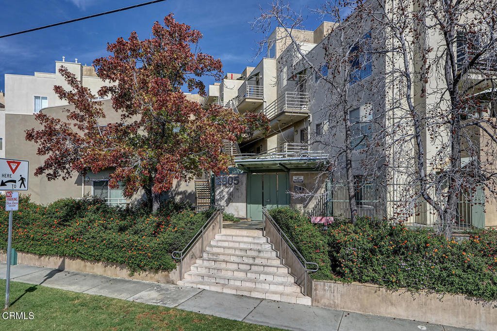 2905 Montrose Avenue #610 La Crescenta CA 91214 48 2905 Montrose Avenue #610 La Crescenta CA 91214