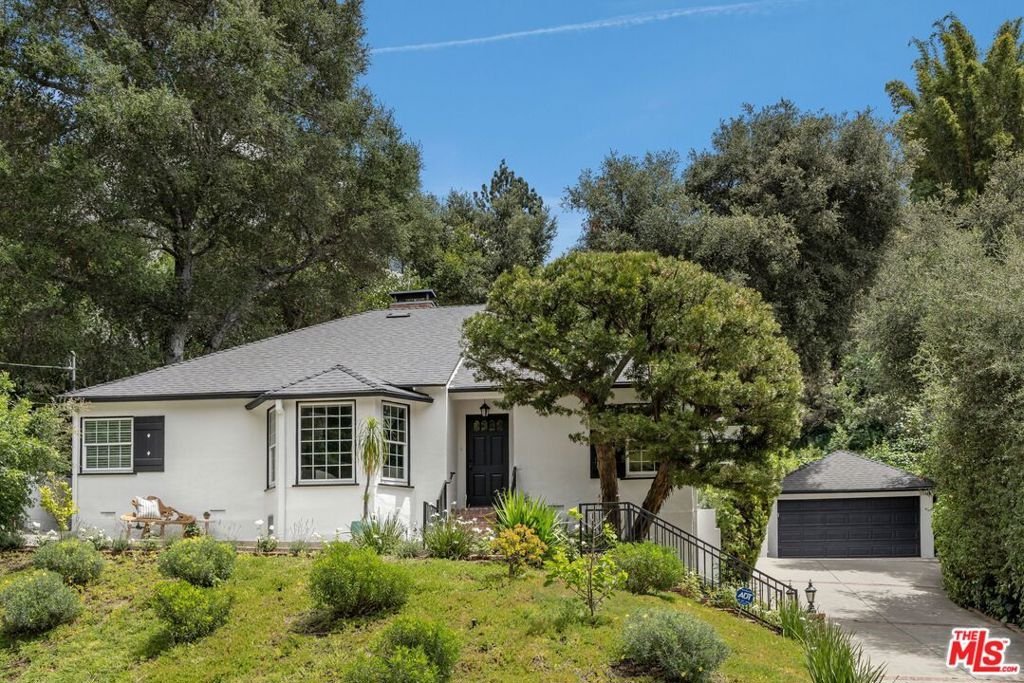 3554 Laurelvale Drive Studio City CA 91604 26 3554 Laurelvale Drive Studio City CA 91604