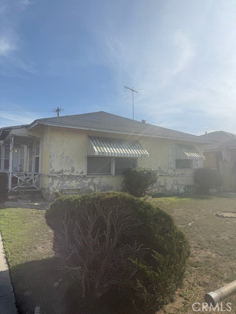 13502 S San Pedro Los Angeles CA 90061 1 13502 S San Pedro Los Angeles CA 90061
