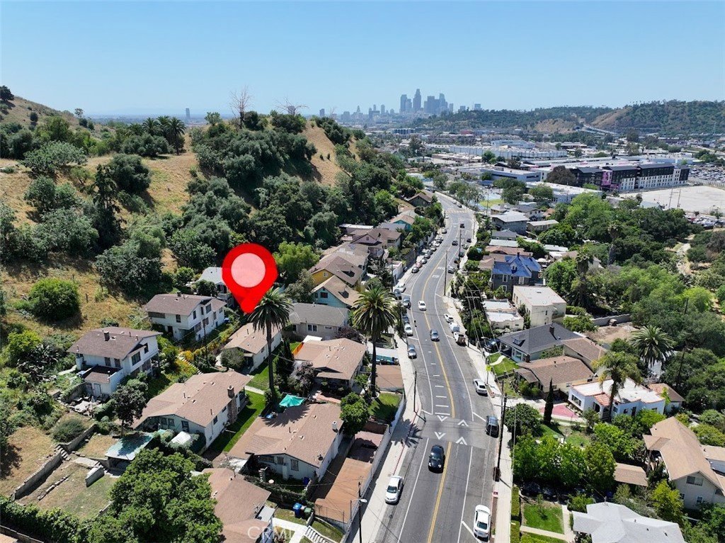 3580 Griffin Los Angeles CA 90031 19 3580 Griffin Los Angeles CA 90031