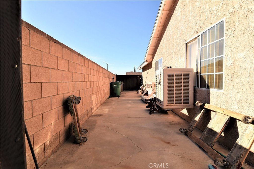 39334 Willowvale Road Palmdale CA 93551 21 39334 Willowvale Road Palmdale CA 93551