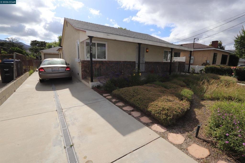 7558 Delia Ave CA 91352-4319 39 7558 Delia Ave CA 91352-4319