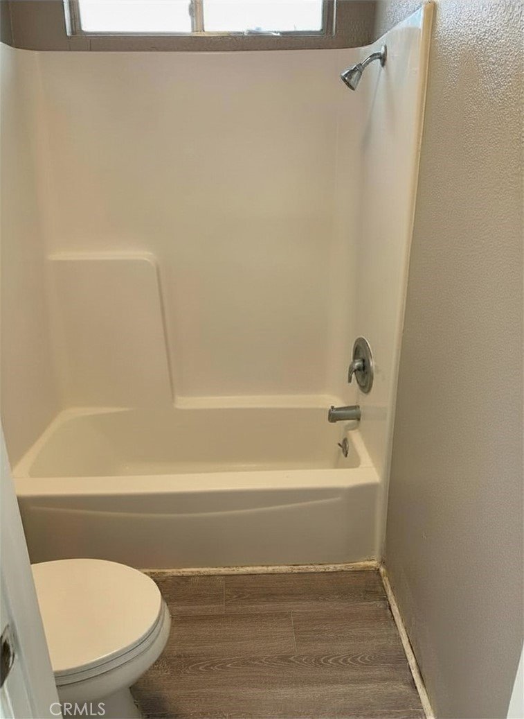 31732 Ridge Route 211 Castaic CA 91384 8 31732 Ridge Route 211 Castaic CA 91384