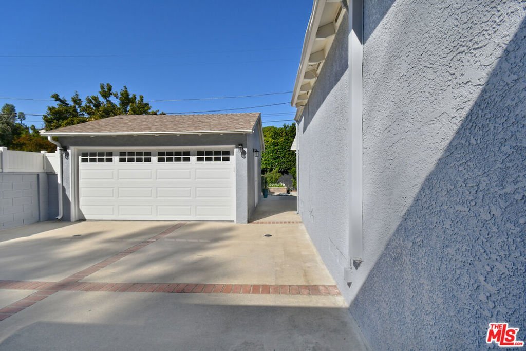 22025 De La Osa Street Woodland Hills CA 91364 57 22025 De La Osa Street Woodland Hills CA 91364