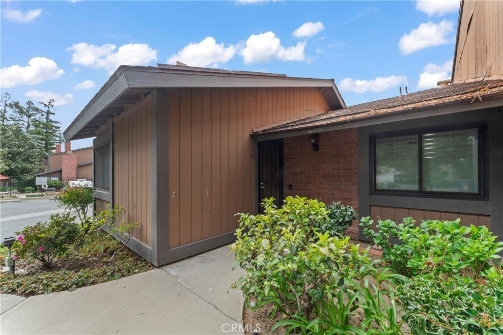 14456 Foothill 47 Sylmar CA 91342 26 14456 Foothill 47 Sylmar CA 91342