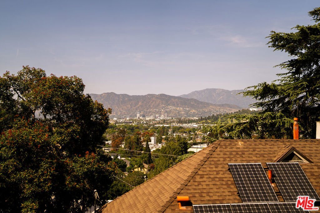 2559 Corralitas Drive Los Angeles CA 90039 53 2559 Corralitas Drive Los Angeles CA 90039