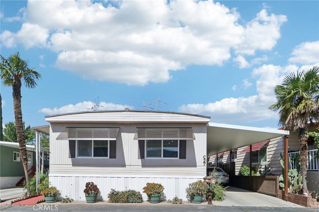 16079 Yarnell Street C27 Sylmar CA 91342 26 16079 Yarnell Street C27 Sylmar CA 91342