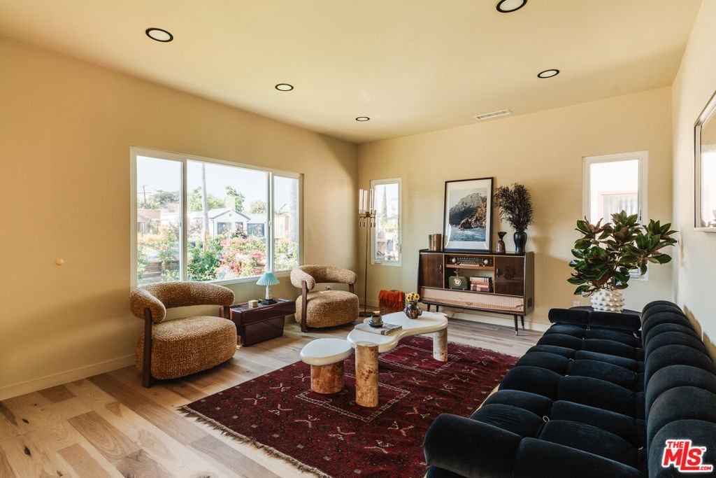 3440 Buckingham Road Los Angeles CA 90016 29 3440 Buckingham Road Los Angeles CA 90016