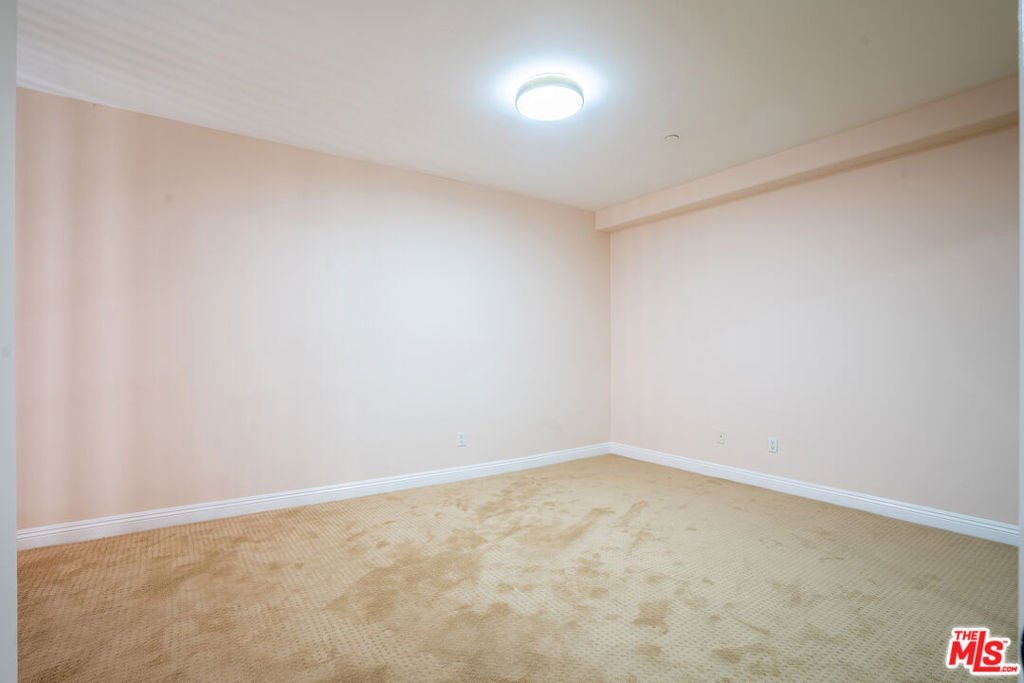 616 S Wilton Place 103 Los Angeles CA 90005 31 616 S Wilton Place 103 Los Angeles CA 90005