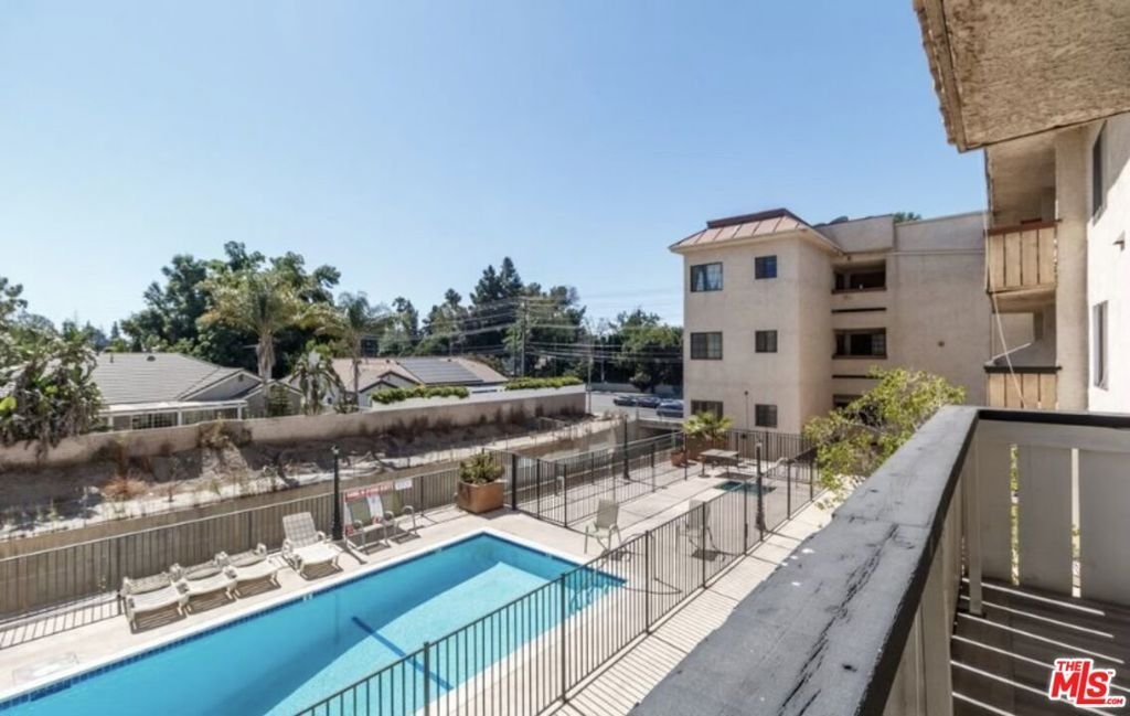 19029 Nordhoff Street 205 Northridge CA 91324 17 19029 Nordhoff Street 205 Northridge CA 91324