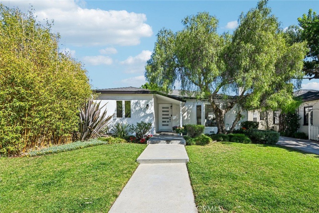 8454 Naylor Avenue Los Angeles CA 90045 58 8454 Naylor Avenue Los Angeles CA 90045