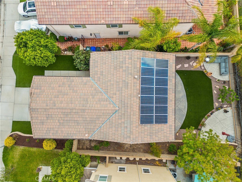 20014 Christopher Saugus CA 91350 28 20014 Christopher Saugus CA 91350
