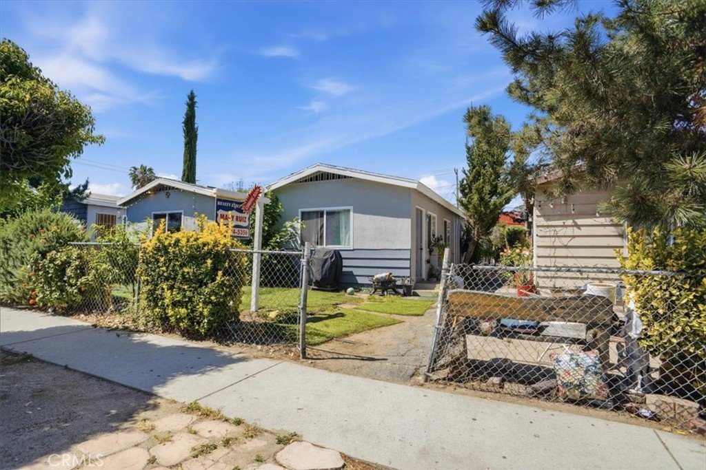 24047 Arch Newhall CA 91321 11 24047 Arch Newhall CA 91321