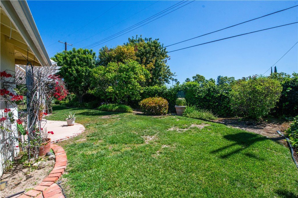 8532 Nevada West Hills CA 91304 30 8532 Nevada West Hills CA 91304